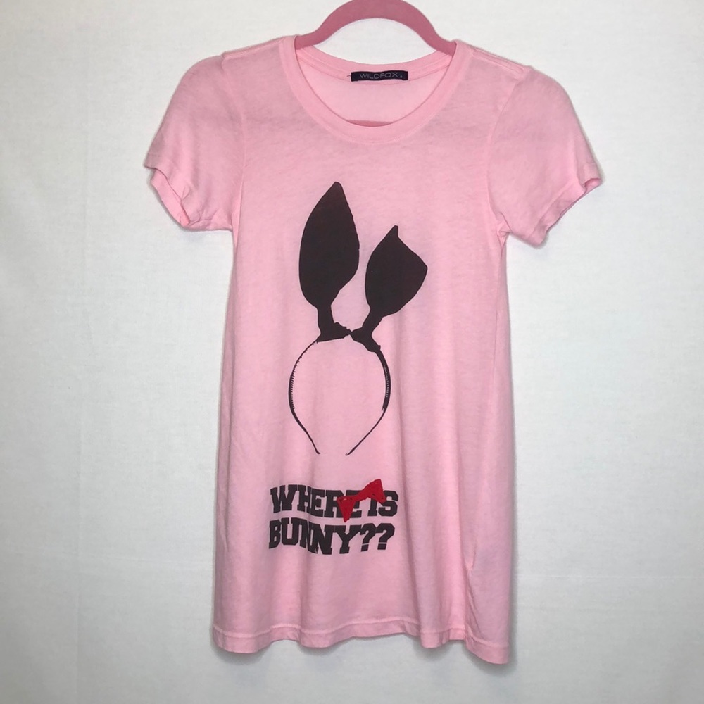 WILDFOX “Where is Bunny??” pink shirt 🎀